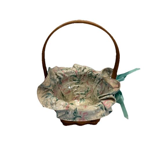 1993 Longaberger May Series Lilly of the Valley Basket w/Liner & Protector - Picture 1 of 3